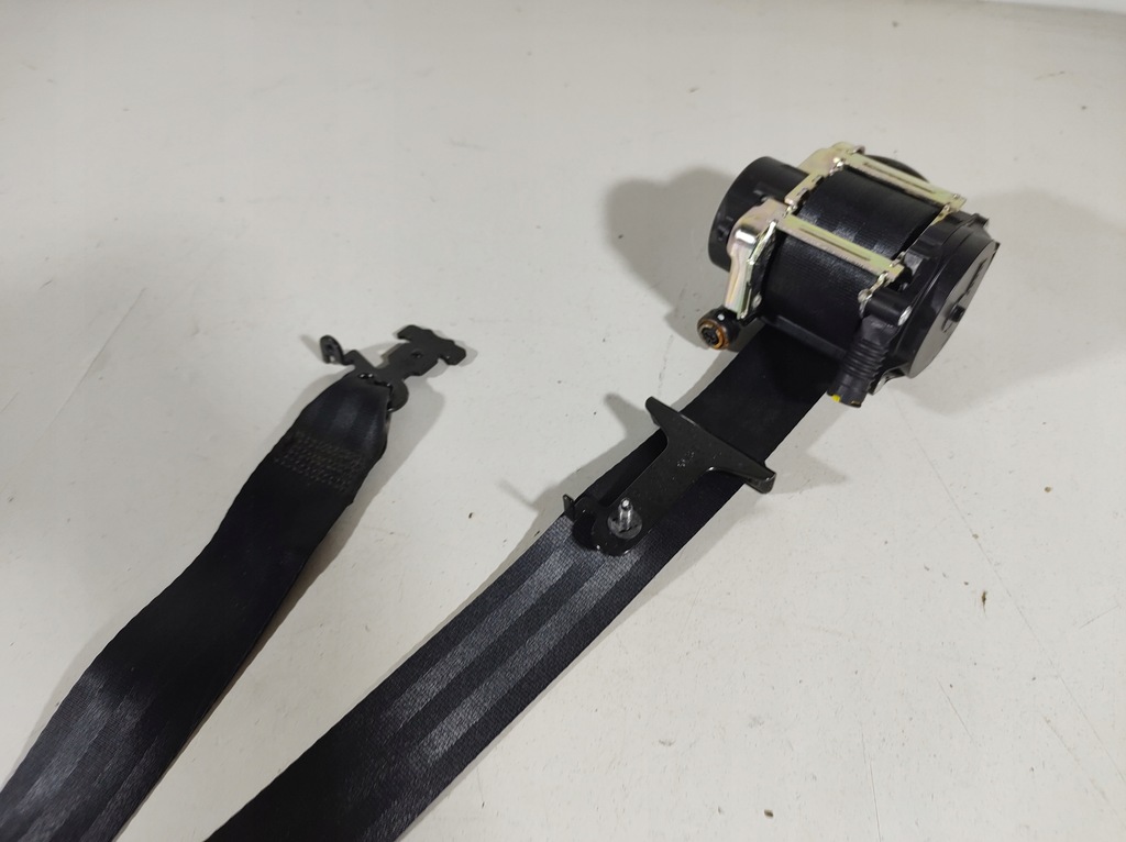 фото №5, Volvo v60 18r- pas безпеки правий перед