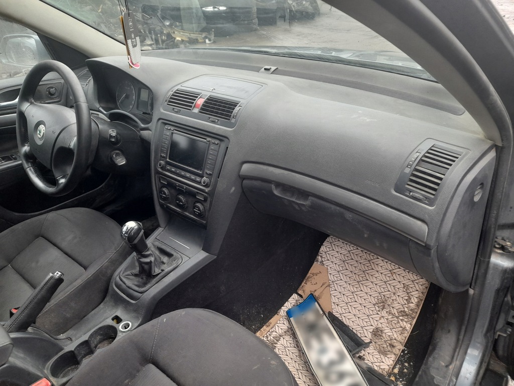 фото №3, Skoda octavia ii pulpit панель приладів приладова панель консоль