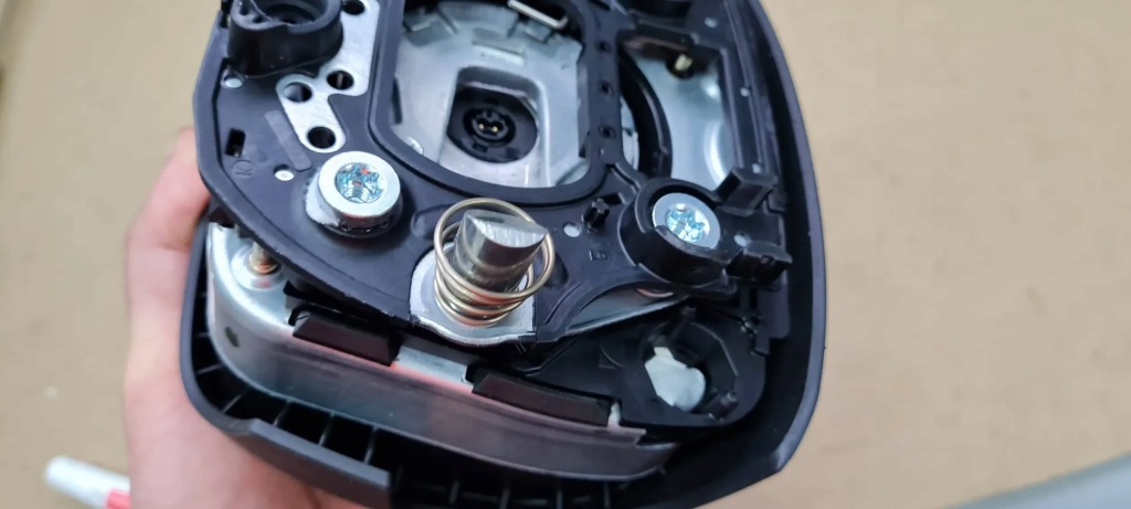 Q3 83a подушка воздушная подушка безопасности водителя sline оригинал  83a880201e Доставка