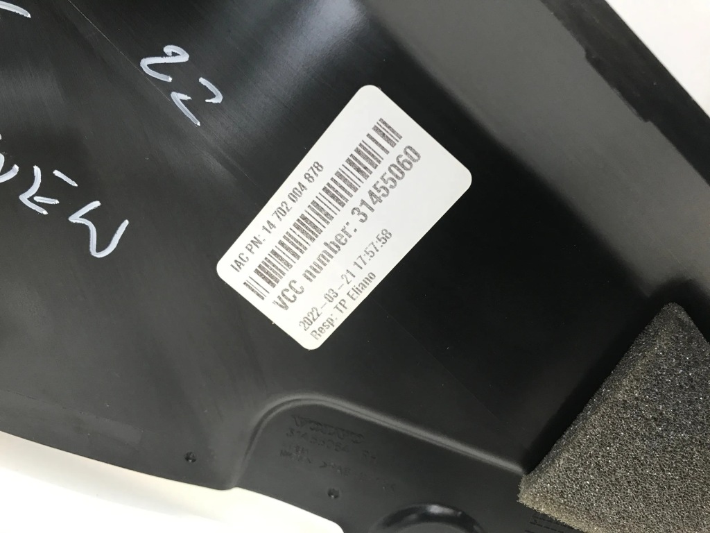 фото №3, Volvo xc40 молдинг рамка скло правий задня