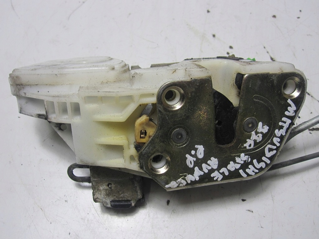 фото №1, Замок двері передній перед правий mitsubishi space runner 99r