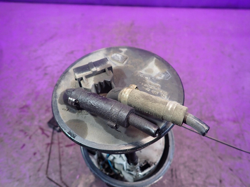 Mercedes vito w638 96-03 2.3 td 98km датчик паливної  поплавок 6385420604 4 pin в Україні