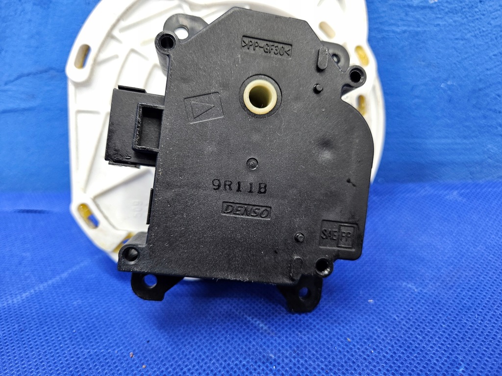 фото №9, Моторчик отопителя denso 9r11b mitsubishi i-miev c-zero peugeot ion