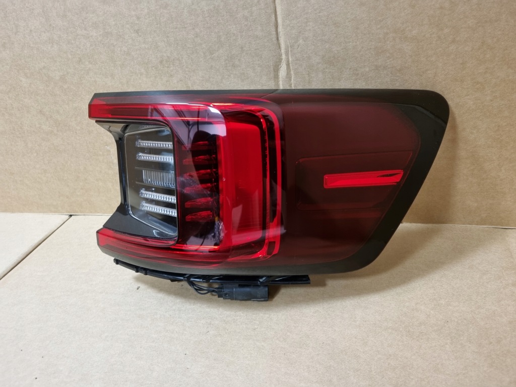 фото №2, Polestar 2 лампа задняя правая правый задняя