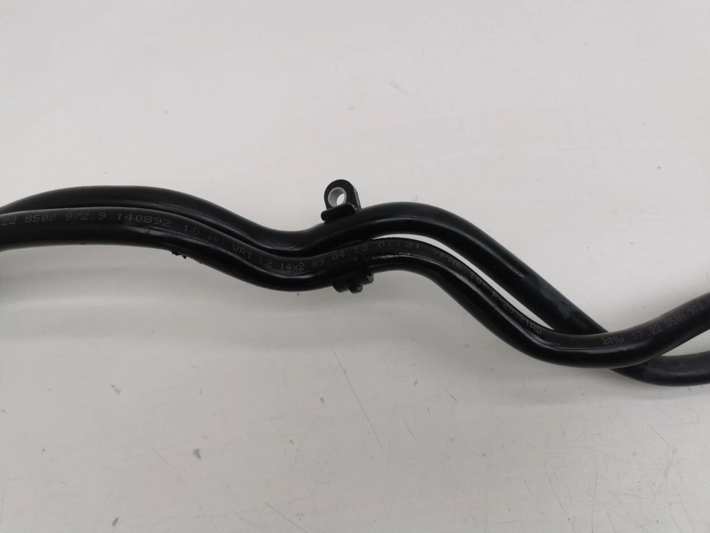 Bmw 5 f10 f11 2013 шланг радиатора масла коробки 851145603 Недорого