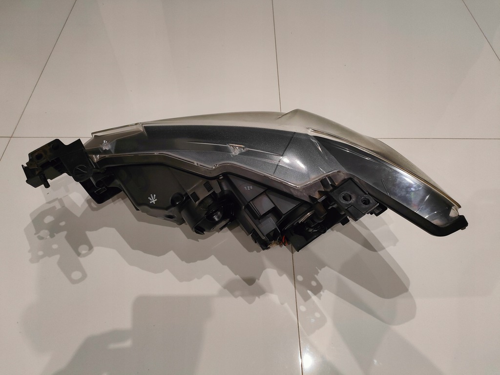 фото №11, Mazda 6 iii gj 2012-2015 лампа левая i правая перед линза uk