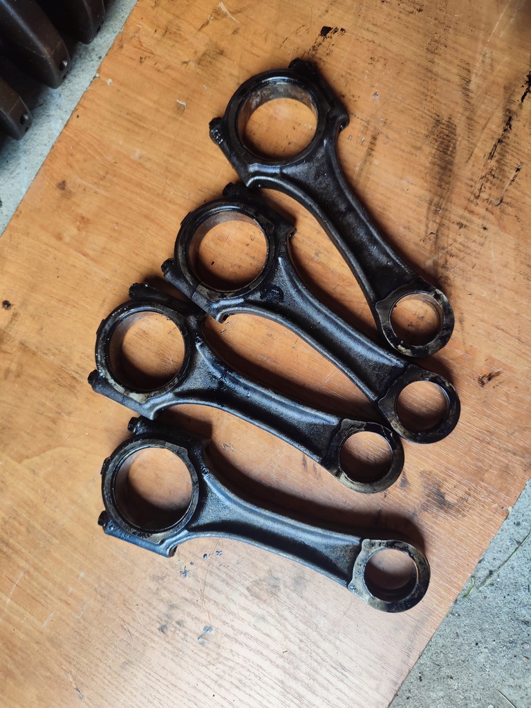 фото №7, Шатун 2.2 td4 897