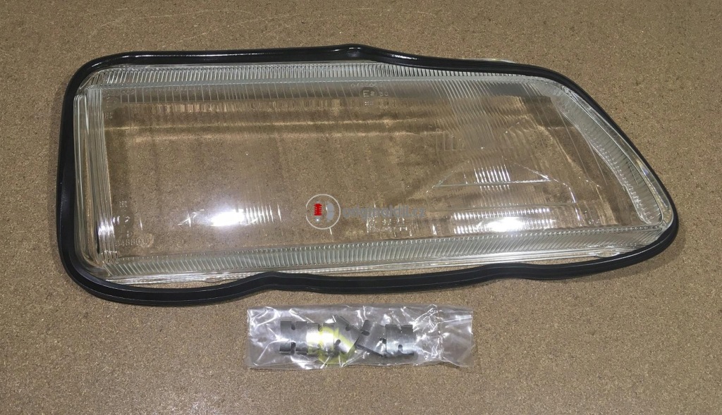 фото №1, Peugeot 605 скло фара передній права 621316