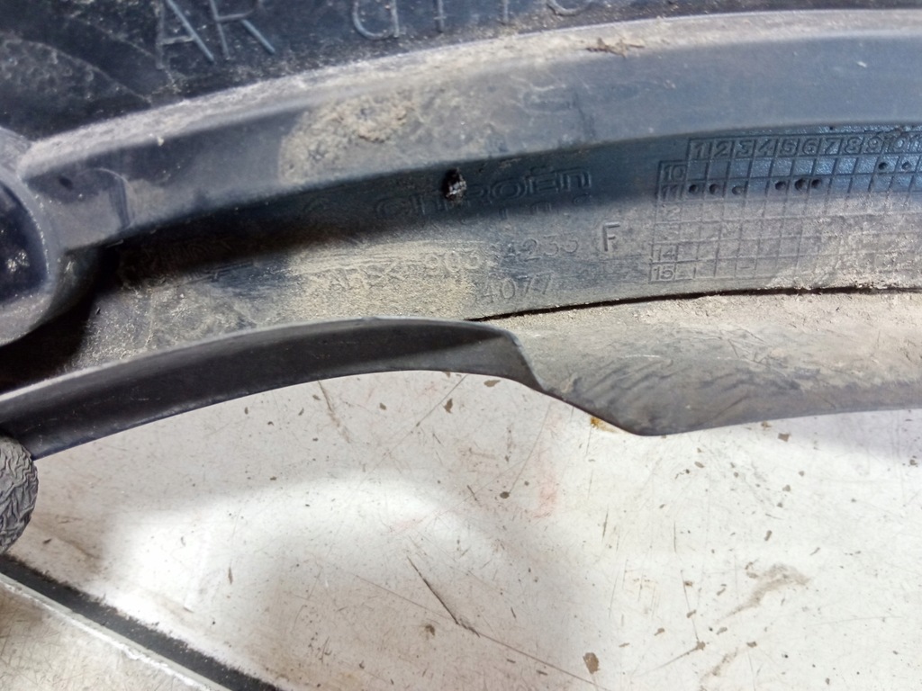 фото №5, Citroen ds3 racing молдинг бампера правий задня