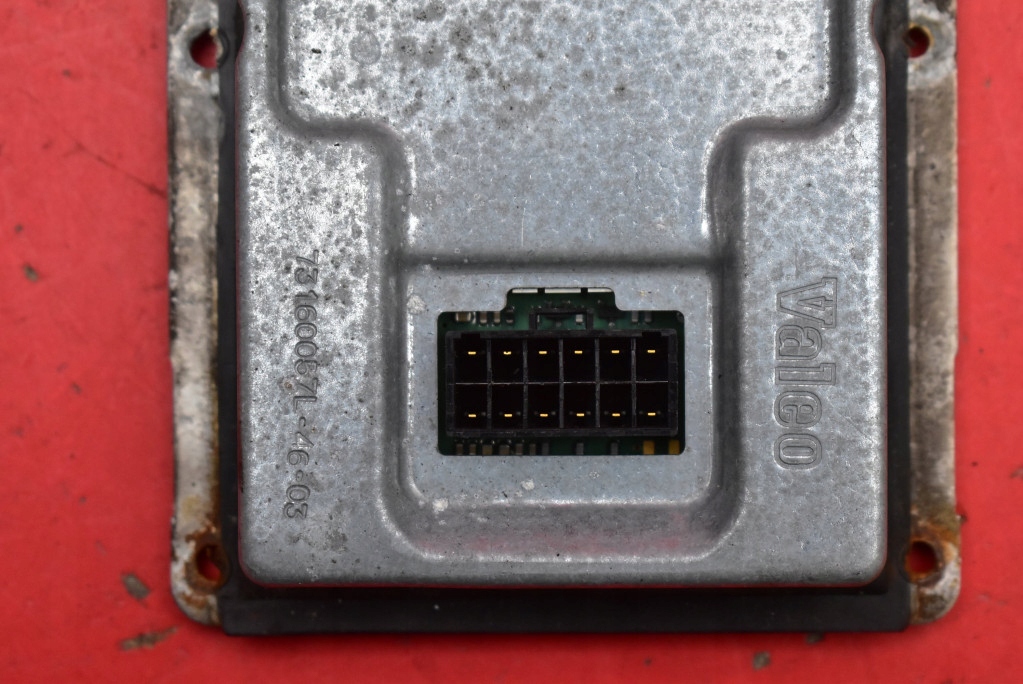 фото №8, Преобразователь ксенон ксенон правая valeo 89030460 porsche cayenne 1 i 7l