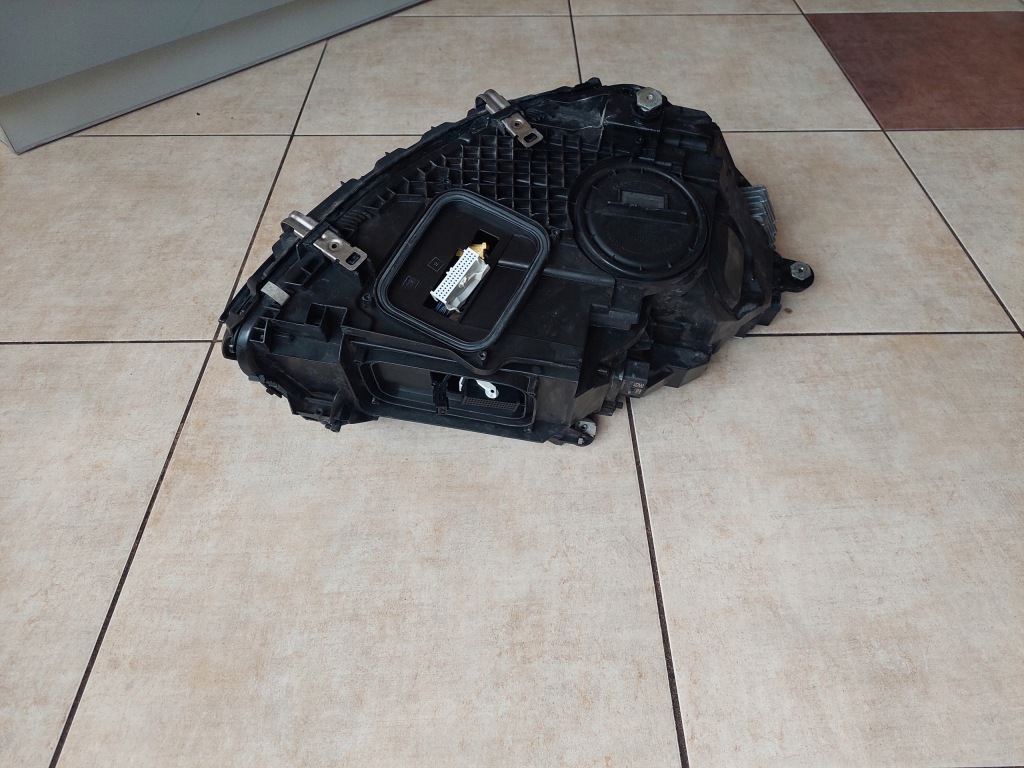 Купити Фара ліва - full led - multibeam led - mercedes s klasa w222 - рестайлінг