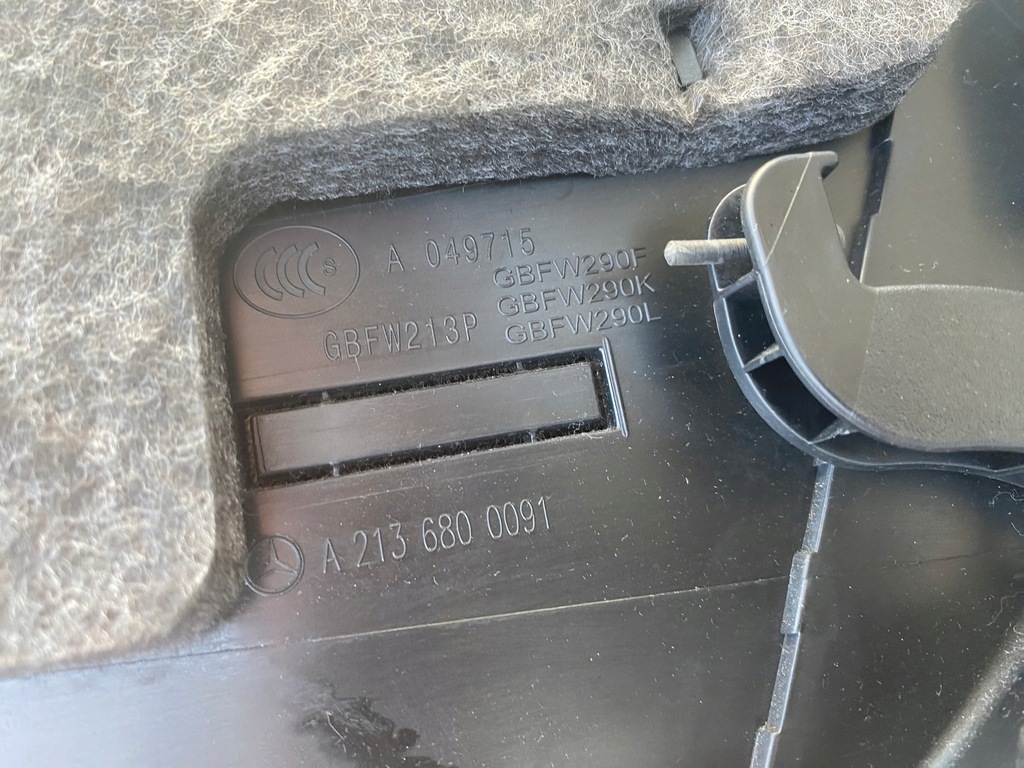 фото №11, Бардачок пассажира кожа mercedes w213 a2136800091