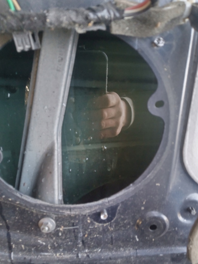 фото №8, Двері правий перед renault laguna iii kombi 2 скло