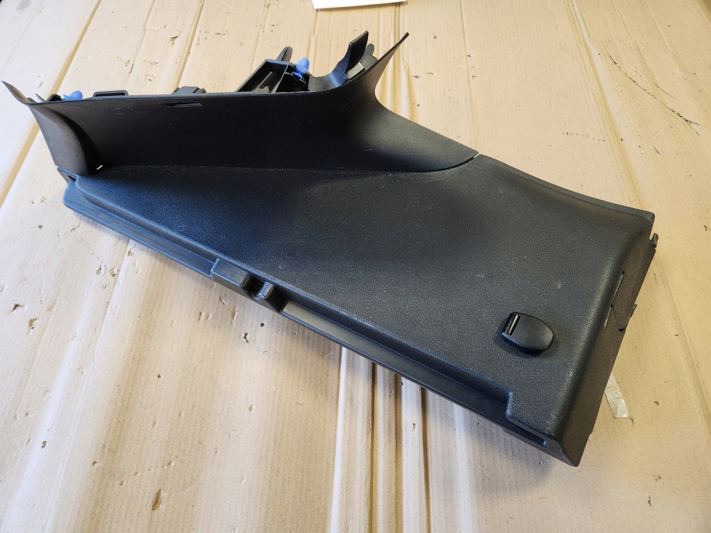 фото №1, Обивка обшивка багажника dacia duster ii левая oryg.