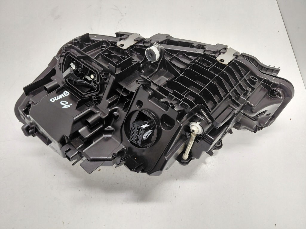 Bmw g20 рестайлінг  full led срібляста фара права ліва ідеальне Ціна