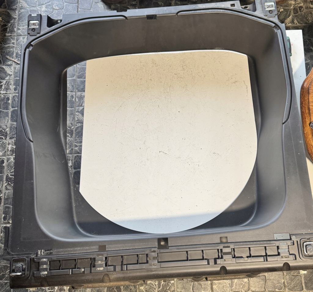 фото №1, Jeep grand cherokee wk 2 ii ниша багажника пластик защита