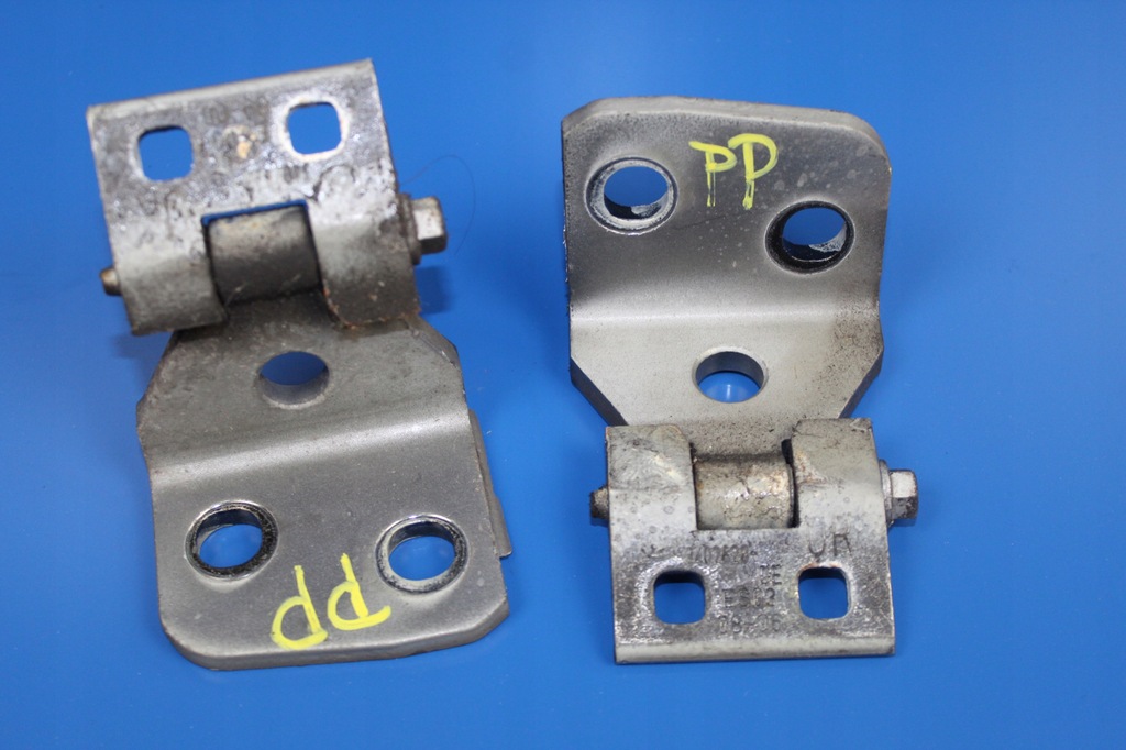 фото №1, Bmw x3 e83 петля дверь правый перед