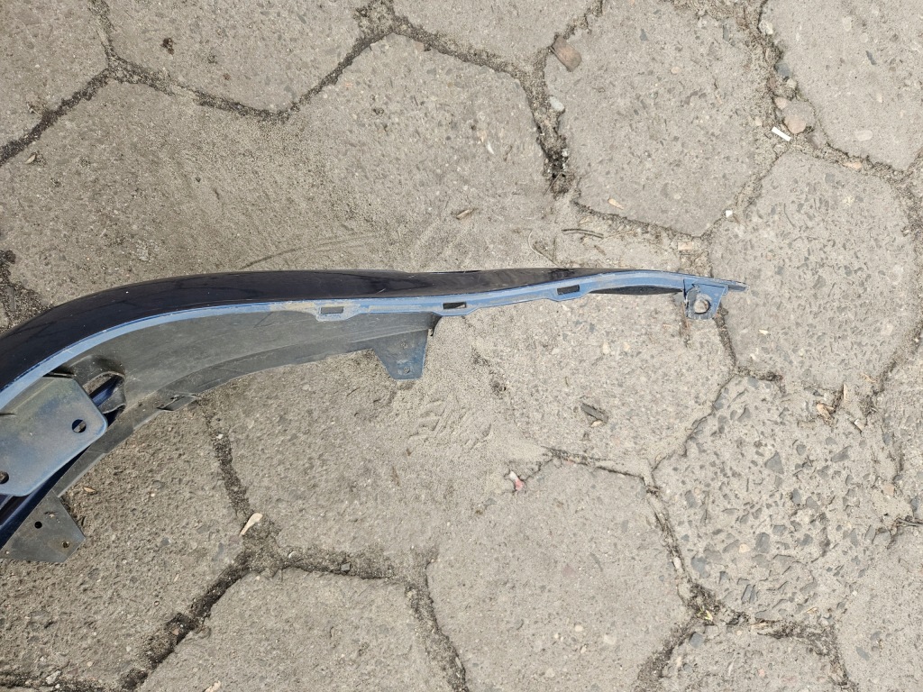 фото №8, Toyota avensis t25 03-06 бампер перед 8p4