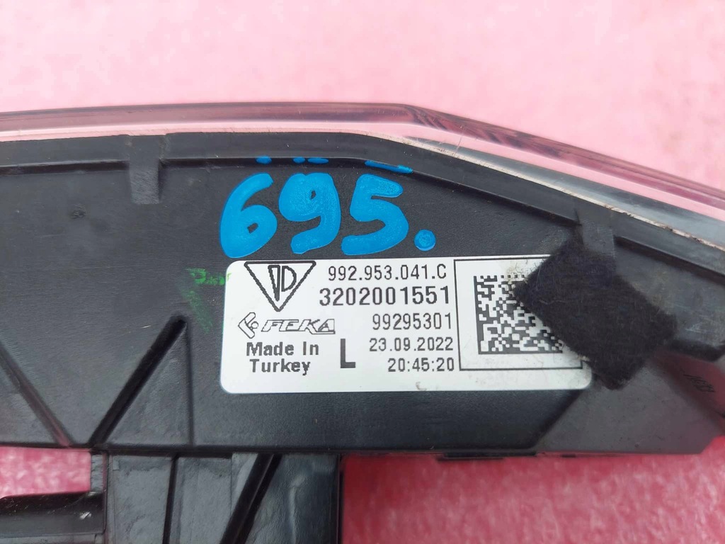 фото №5, Porsche 911 992 поворотник w крыло левый