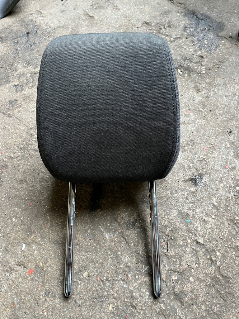 фото №1, 4 bmw f30 f31 f34 f36 подголовник передний