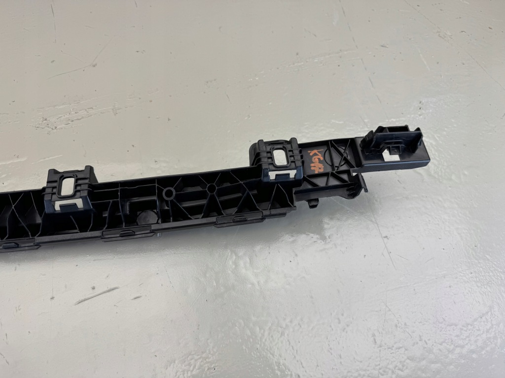 фото №11, Mercedes w254 c254 молдинг підсилювач бампера перед a2458853902