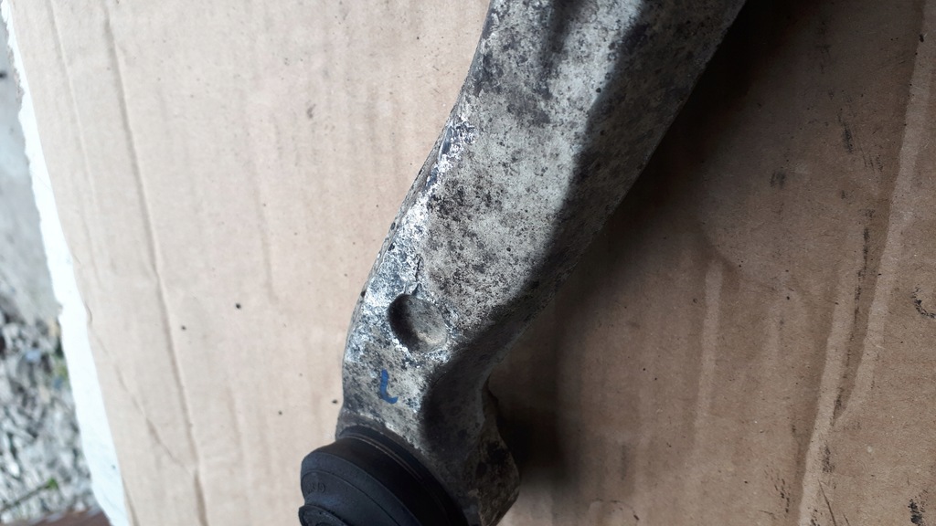 фото №6, A4 b8 рычаг левый перед 8k0407695f 2.7 3.0 tdi a5