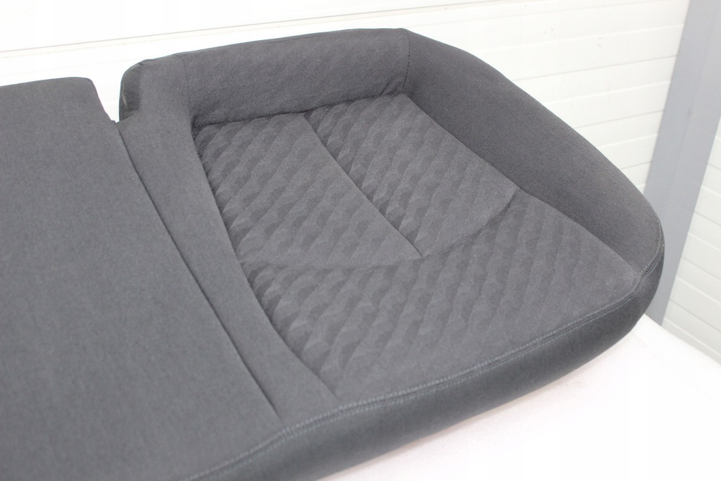 фото №13, Mercedes e w211 sedan заднє сидіння задня 9d01 przed liftem