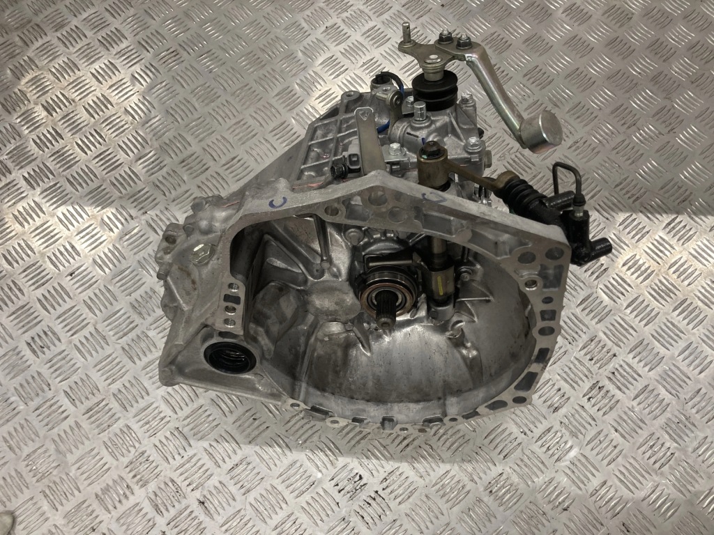 Купить Коробка передач передач механическая коробка передач toyota aygo x 22-