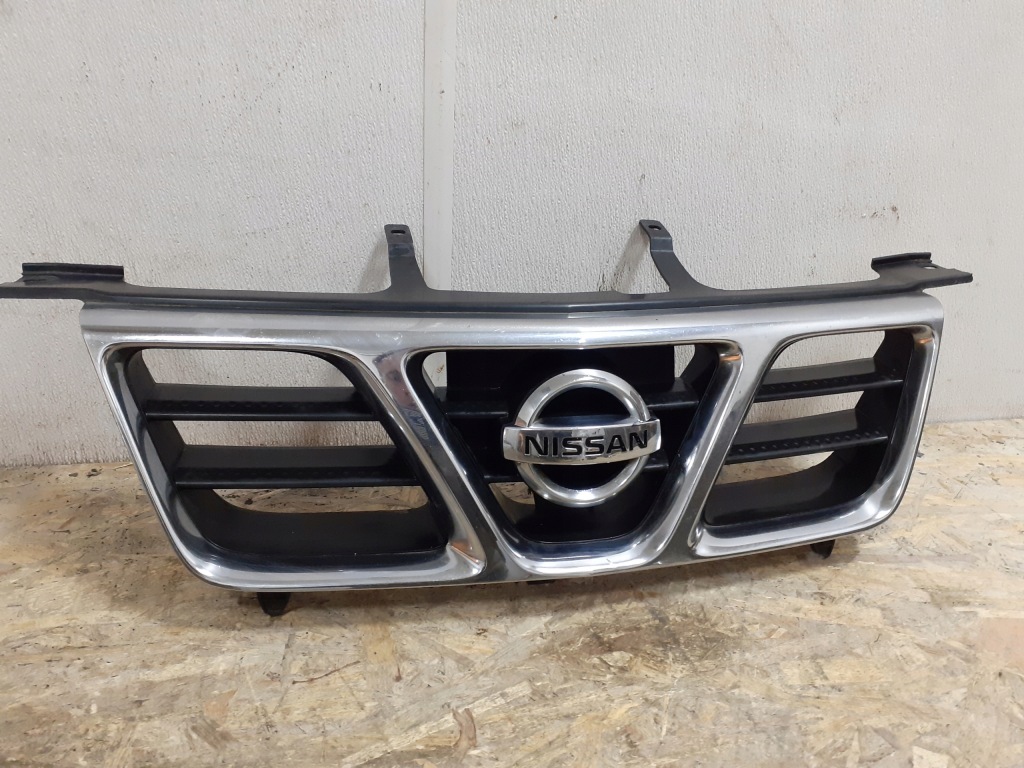 фото №1, Nissan x-trail t30 решётка радиатора решётка радиатора 62310-8h700