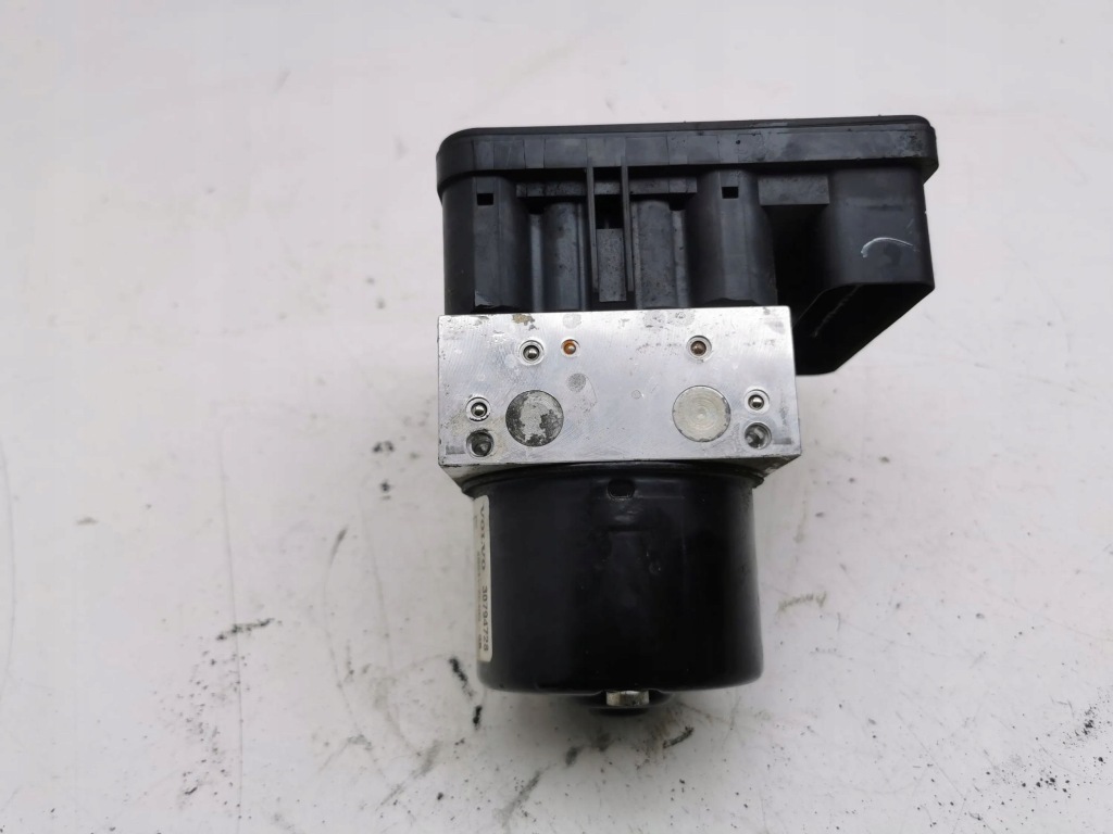 фото №3, Volvo v50 2007 насос abs