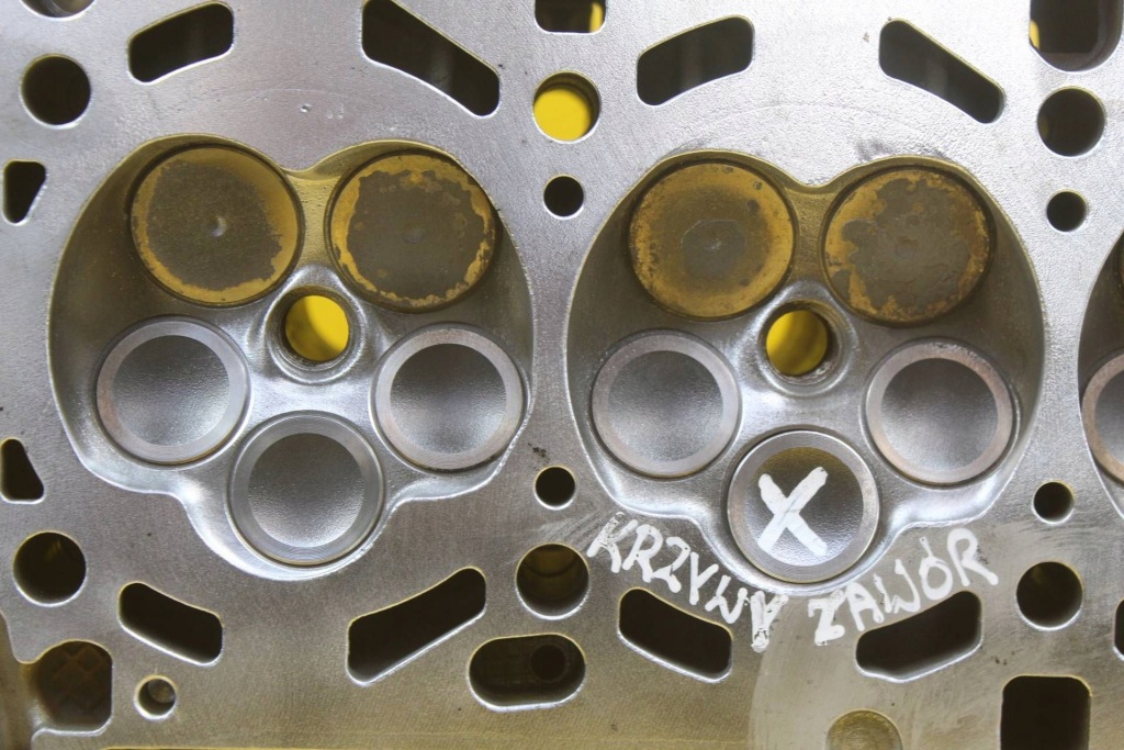 Головка права audi a6 c6 a4 b7 4.2 fsi v8 bat bbk 079103373g Київ