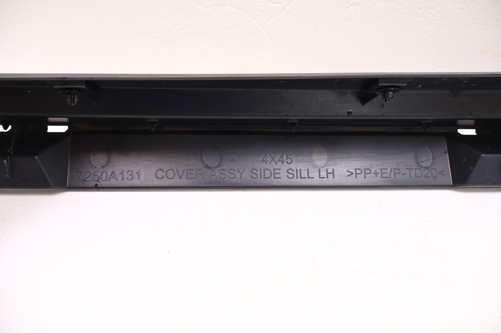 фото №8, Mitsubishi eclipse cross молдинг порог левая 7250a313