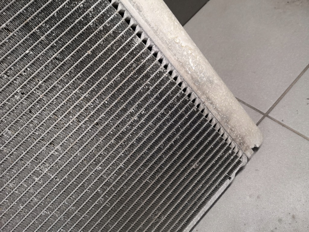 фото №10, Радиатор wody audi a8 d3 3.2 fsi 4e0121251