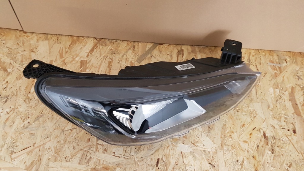 Фара перед правый  ford focus mk4 led 18- в Украине