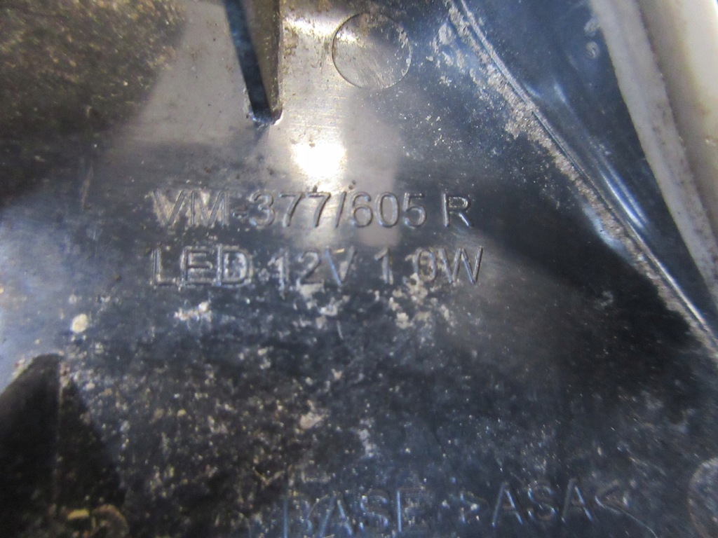 фото №4, Поворотник зеркало правый skoda octavia ii led