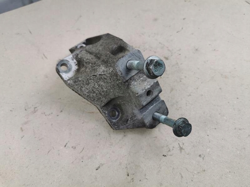 фото №10, A3 8l golf iv leon i toleto ii octavia 1.6 кронштейн кронштейн коробки 1j0199117q