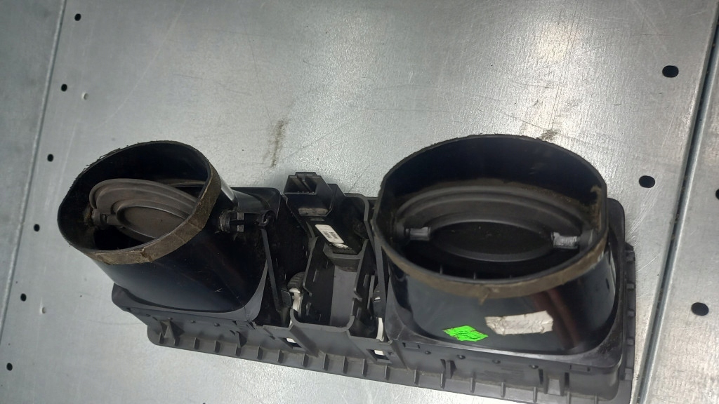 фото №5, Решётка обдув volvo xc90 3409400