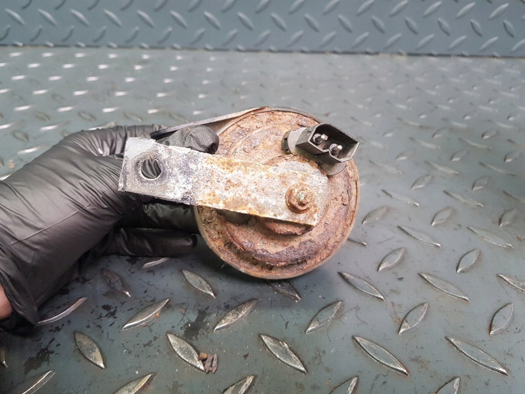 фото №6, Сигнал клаксон low high комплект оригинал bmw e34