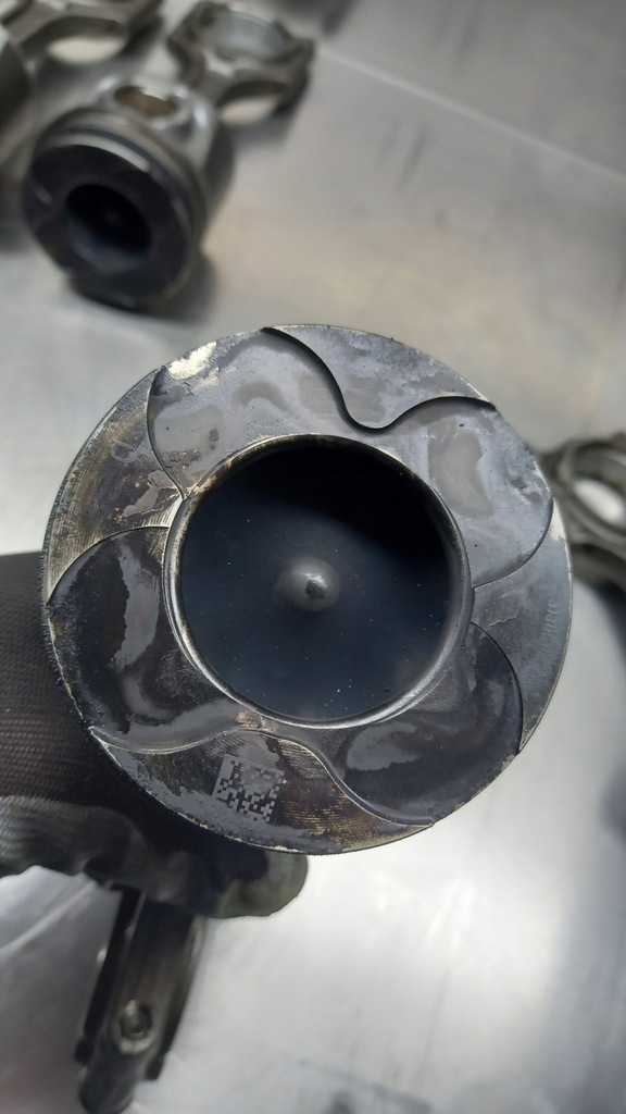 фото №6, Шатунные шатуны поршни volvo 2.4 d5 d5244t15 комплект