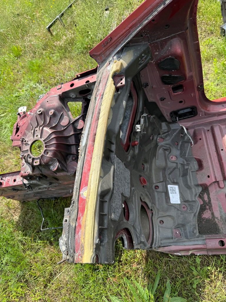 фото №10, Четверть правая передняя mercedes eqe v295