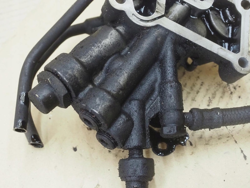 фото №10, Основа фільтра оливи hyundai h1 2001r 2.5 td d4bf