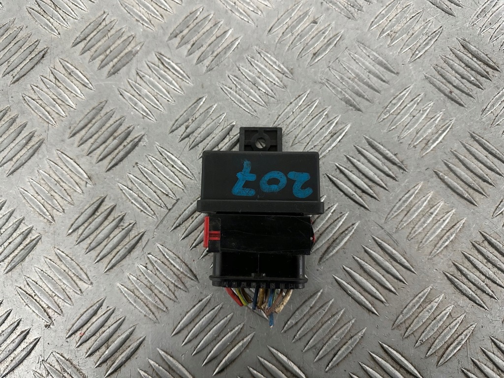 фото №1, Peugeot 207 1.4 16v модуль насоса топлива bitron штекер 240107