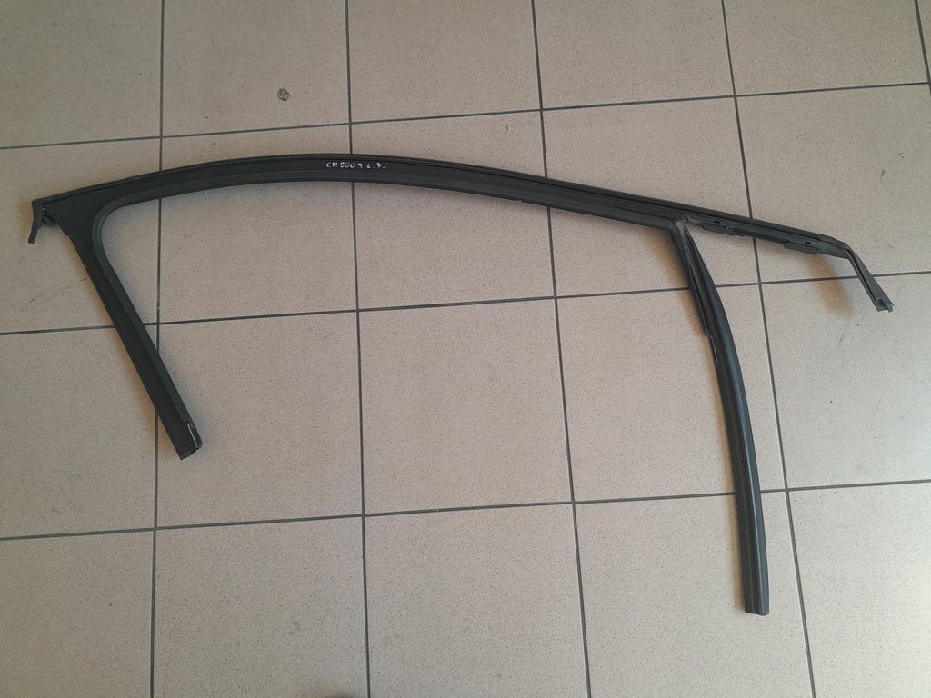 фото №2, Chrysler 200 ii 2015- молдинг двері рамка прокладка верхній ліва перед