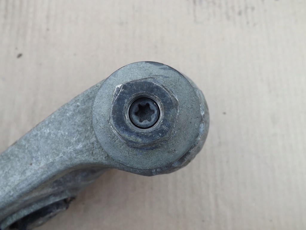 фото №8, Audi a5 8t 3.0 tdi quattro важіль лівий перед передній нижній 8k0407155b