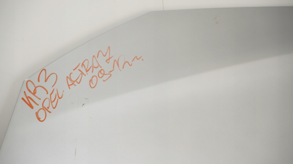 Капот крышка двигателя opel astra j 09-12r z176 Недорого