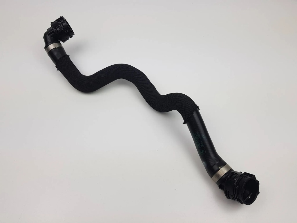 Шланг пабтрубок  труба радиатора воды bmw x5 g05 3.0i b58 9453681 Киев