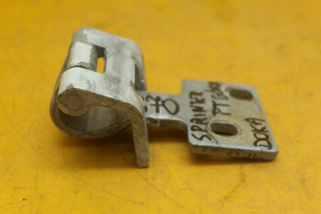 фото №1, Петля правый задняя góra doka mercedes sprinter i vw lt 9017300037