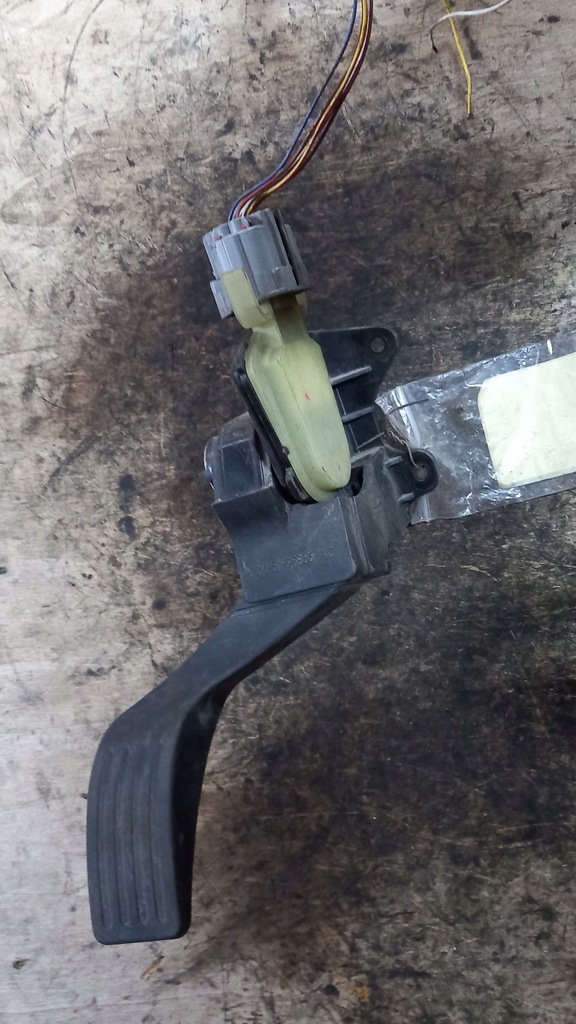 фото №1, Потенциометр газа ford focus 1.8d 03r