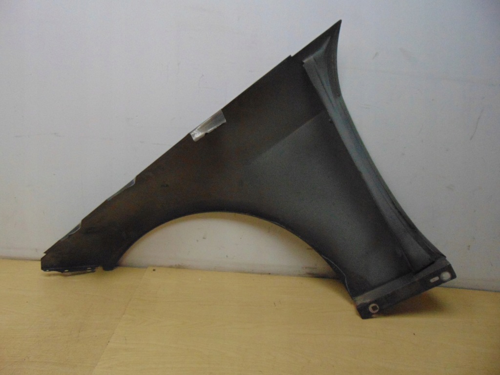 Крыло  правый  перед mercedes e.kl w212 a2128810201 Доставка