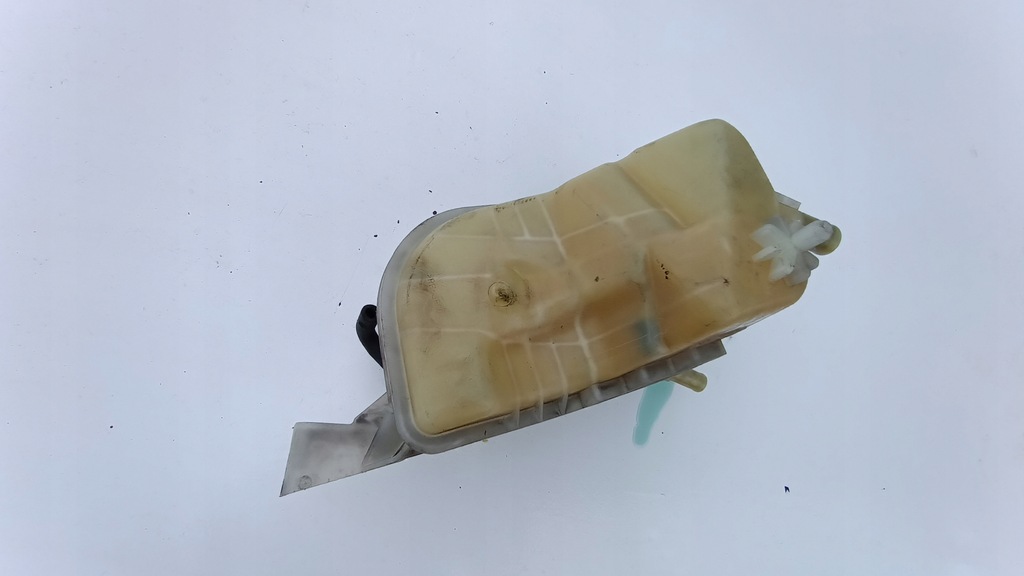 фото №5, Бачок расширительный auris verso avensis d4d